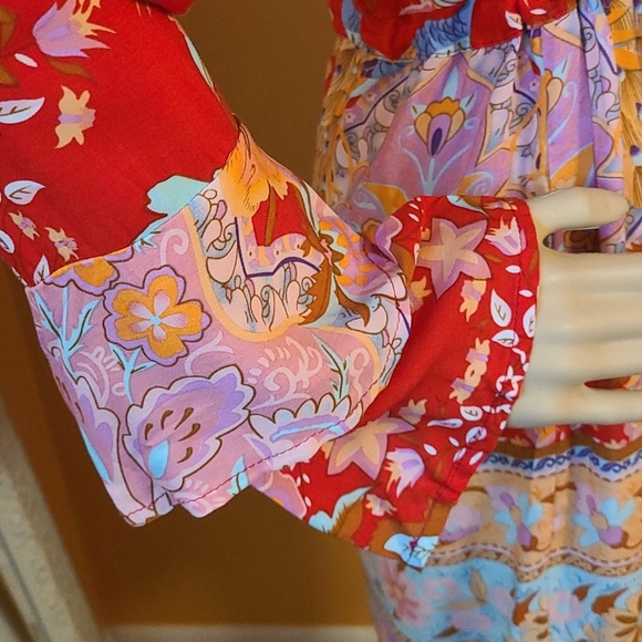 Everkaki Floral Dress - Picture 4 of 16